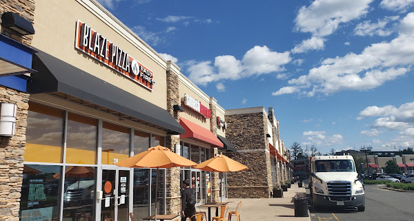 clark-commons-shopping-center2