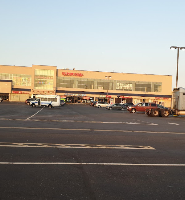 five-towns-shopping-center1