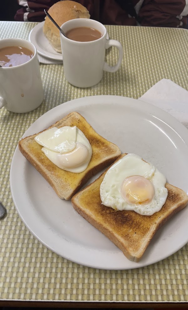 Regency-Cafe3