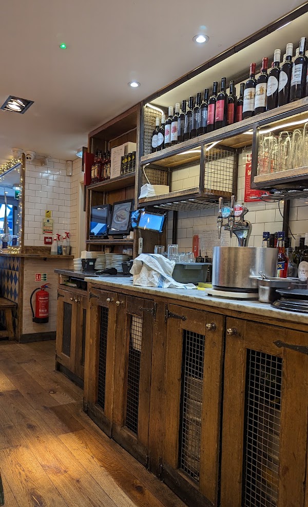 the-real-greek-soho-uk3